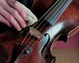 Violin Care and Maintenance_blog_image